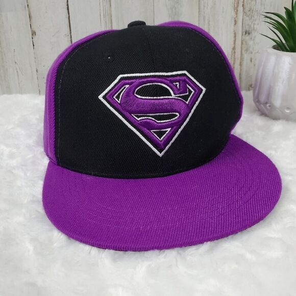 DC Comics Super Girl Snapback Cap Purple - Picture 6 of 9
